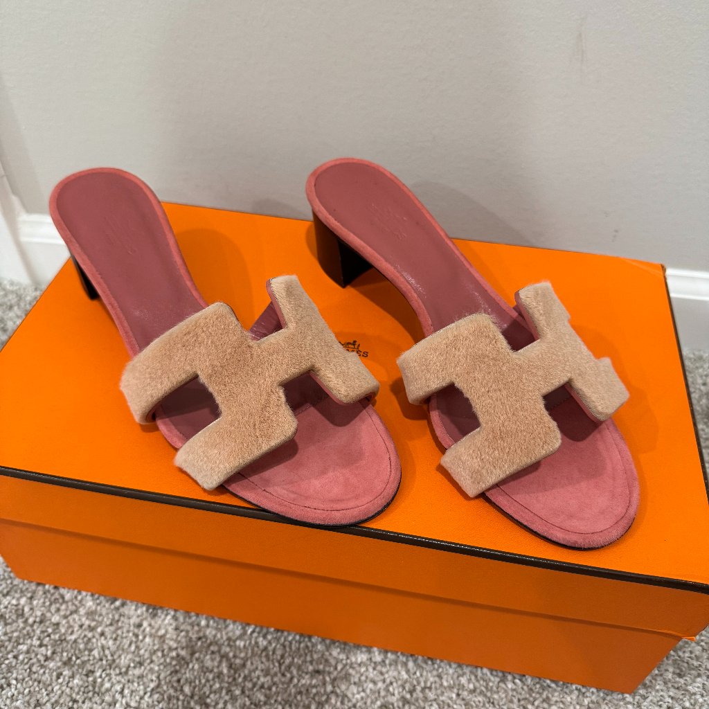Brand New Hermes Oasis Sandals Pink Size 39